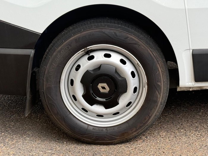 2018 Renault Trafic 85kW X82 Glacier White