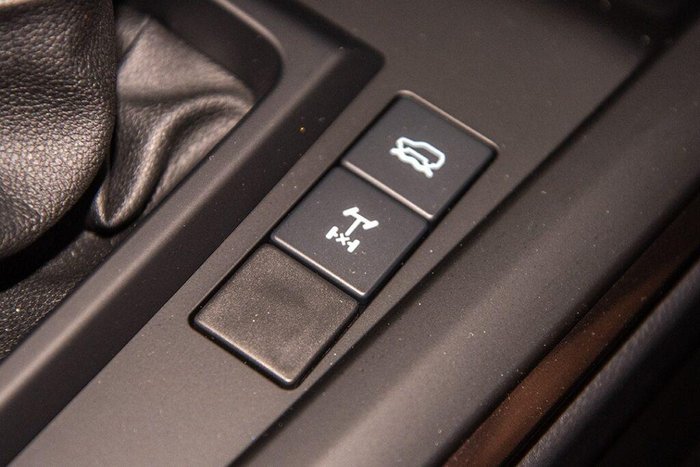 2025 Isuzu D-MAX X-RIDER