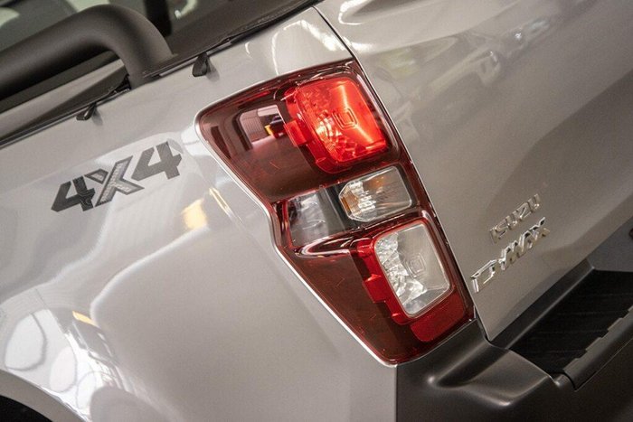 2025 Isuzu D-MAX X-RIDER