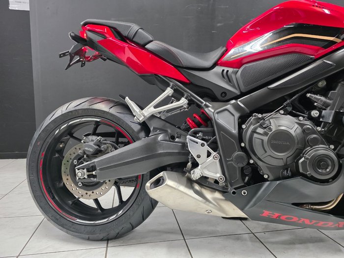 2023 Honda CBR650R Red