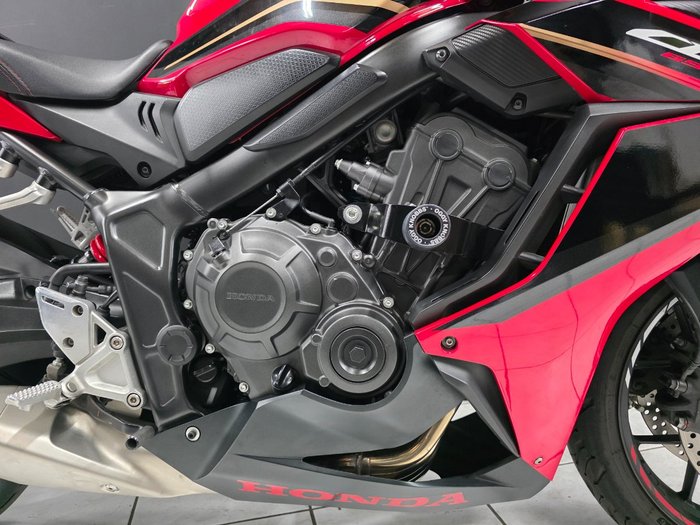 2023 Honda CBR650R Red