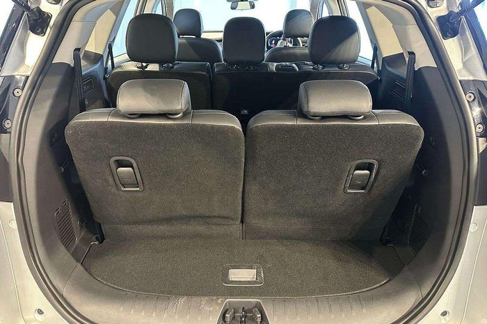 2025 Mahindra XUV700 AX7L