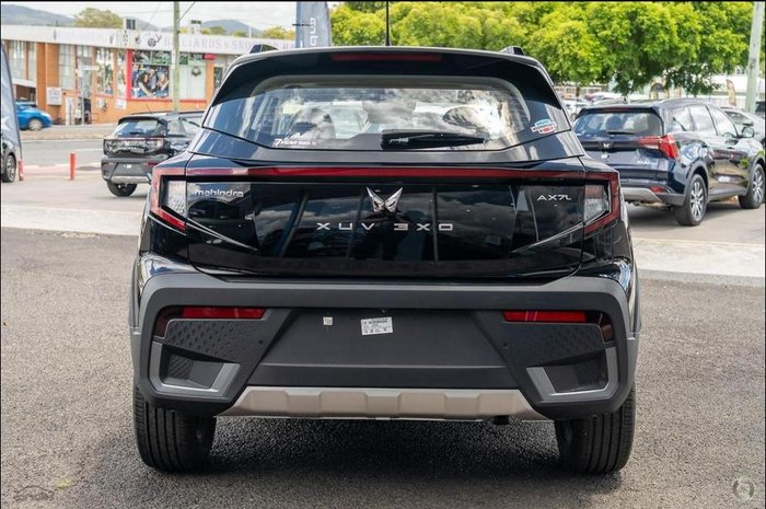 2025 Mahindra XUV3XO AX7L