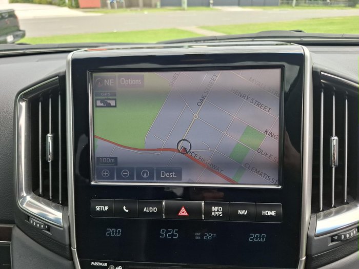 2017 Toyota Landcruiser VX