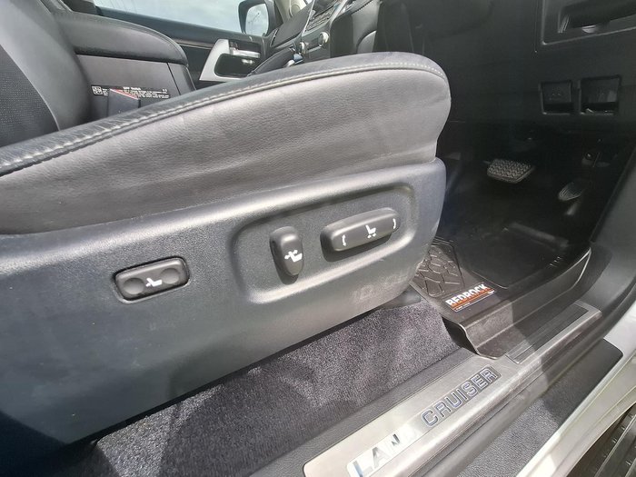 2017 Toyota Landcruiser VX