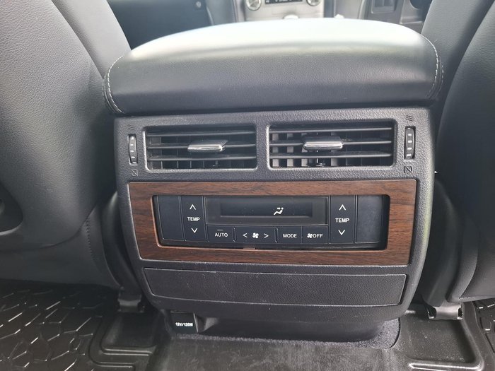 2017 Toyota Landcruiser VX