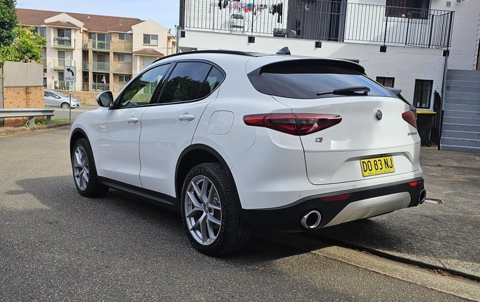 2018 Alfa Romeo Stelvio Ti AWD Alfa White