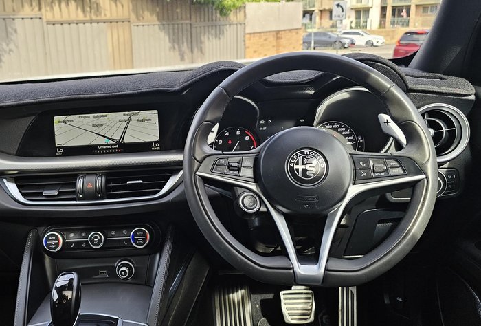 2018 Alfa Romeo Stelvio Ti AWD Alfa White