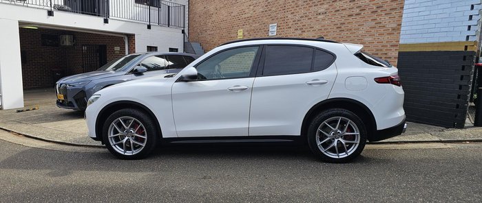 2018 Alfa Romeo Stelvio Ti AWD Alfa White