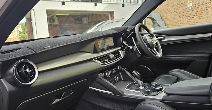 2018 Alfa Romeo Stelvio Ti AWD Alfa White