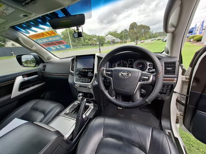 2018 Toyota Landcruiser VX VDJ200R 4X4 Dual Range Glacier White