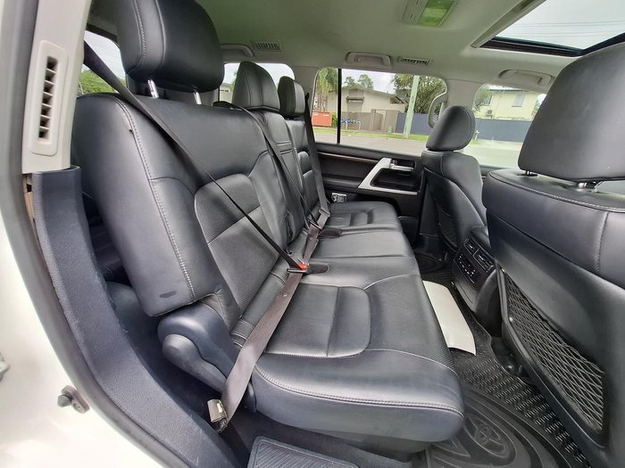 2018 Toyota Landcruiser VX VDJ200R 4X4 Dual Range Glacier White