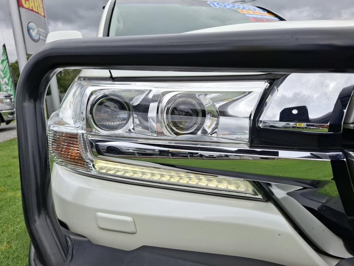 2018 Toyota Landcruiser VX VDJ200R 4X4 Dual Range Glacier White