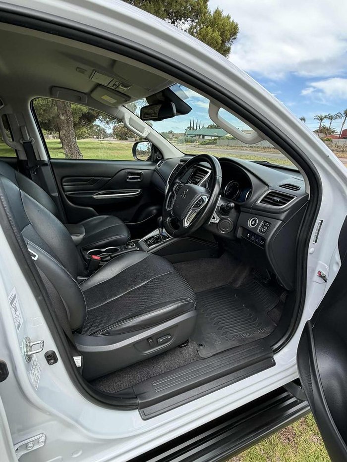 2022 Mitsubishi Triton GSR