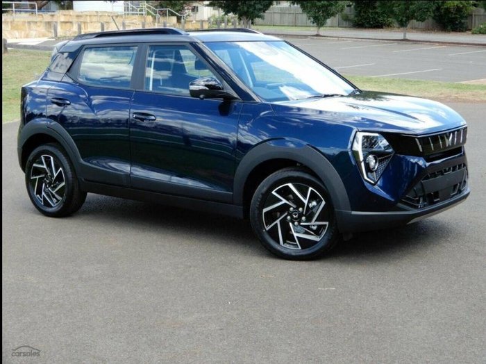 2025 Mahindra XUV3XO AX7L