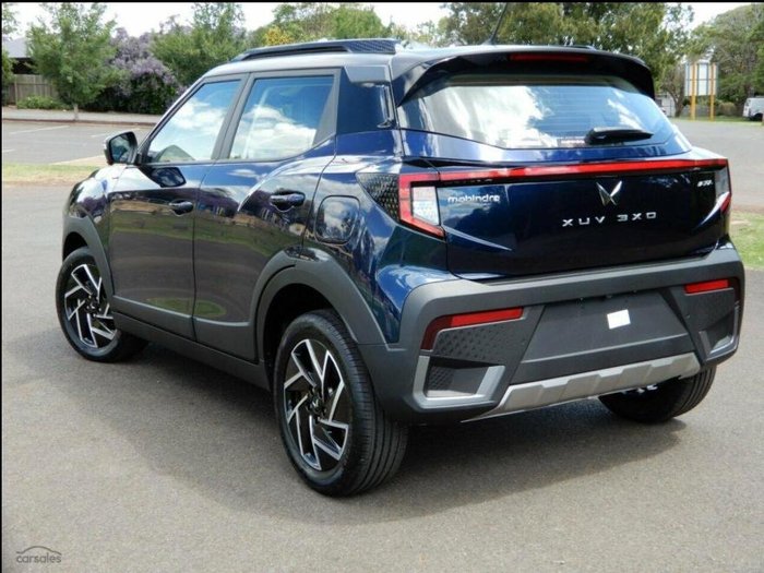 2025 Mahindra XUV3XO AX7L