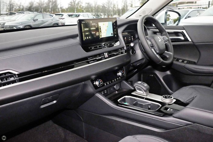 2025 Mitsubishi Outlander Aspire