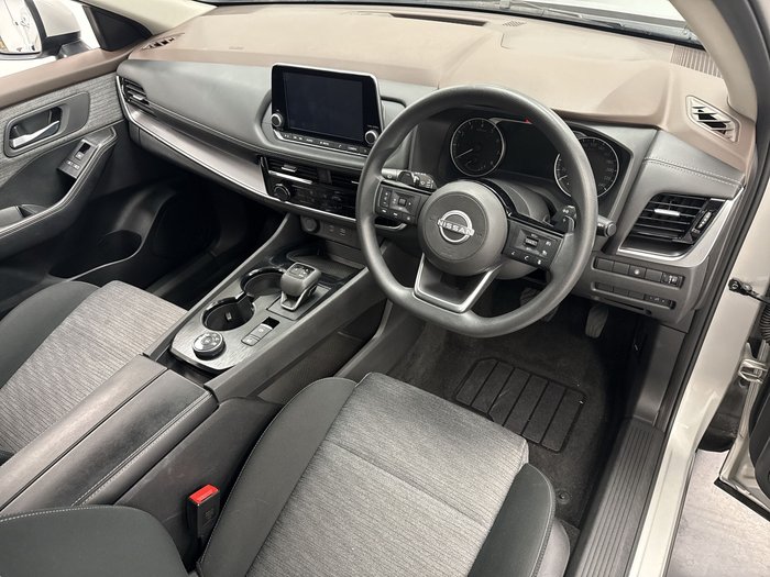 2024 Nissan X-TRAIL ST