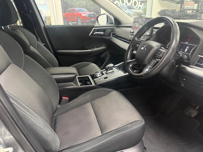 2021 Mitsubishi Outlander LS