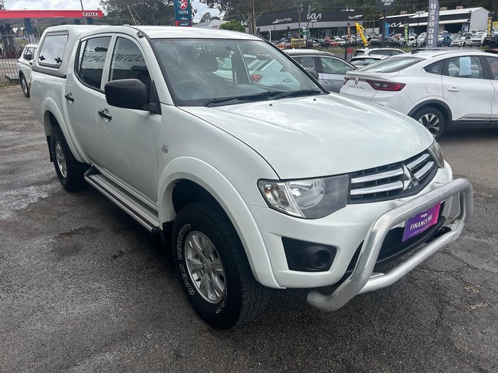 2014 Mitsubishi Triton GLX MN MY15 4X4 Dual Range White