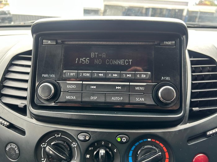 2014 Mitsubishi Triton GLX MN MY15 4X4 Dual Range White