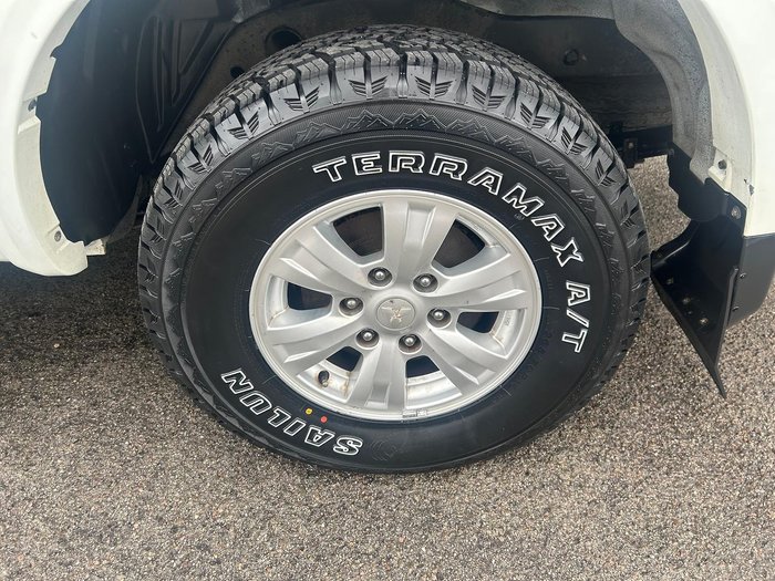 2014 Mitsubishi Triton GLX MN MY15 4X4 Dual Range White