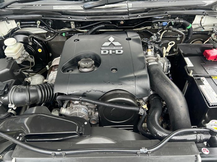 2014 Mitsubishi Triton GLX MN MY15 4X4 Dual Range White