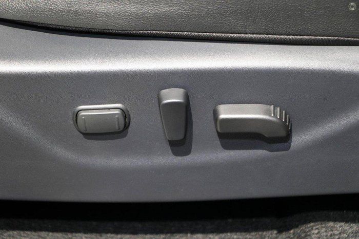 2025 Nissan Navara PRO-4X D23 MY25 4X4 Dual Range Stealth Grey