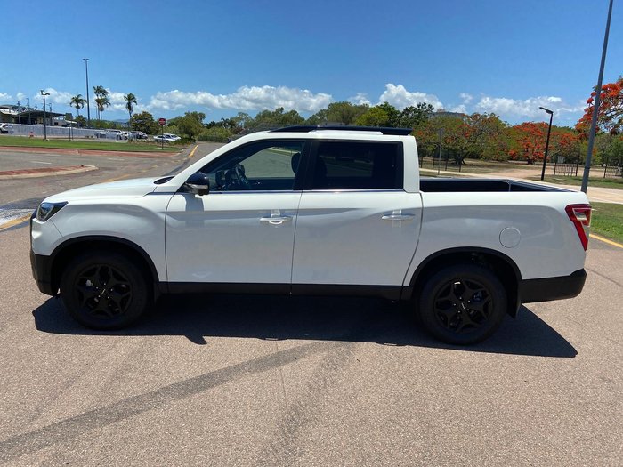 2025 KGM Musso Ultimate Q261 MY26 4X4 Dual Range Grand White