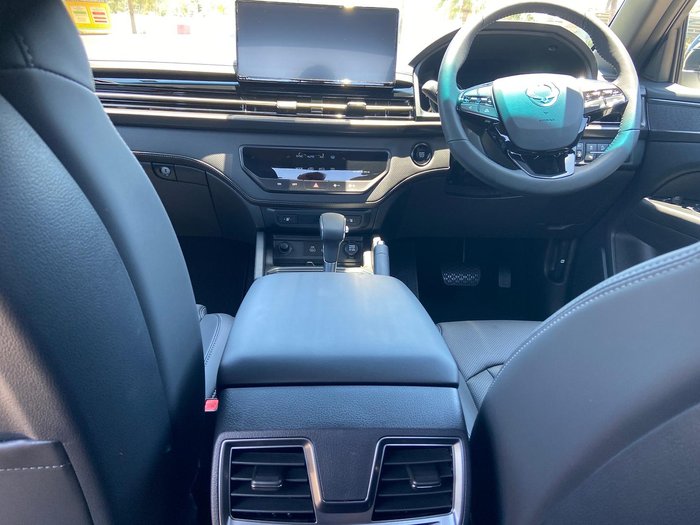 2025 KGM Musso Ultimate Q261 MY26 4X4 Dual Range Grand White