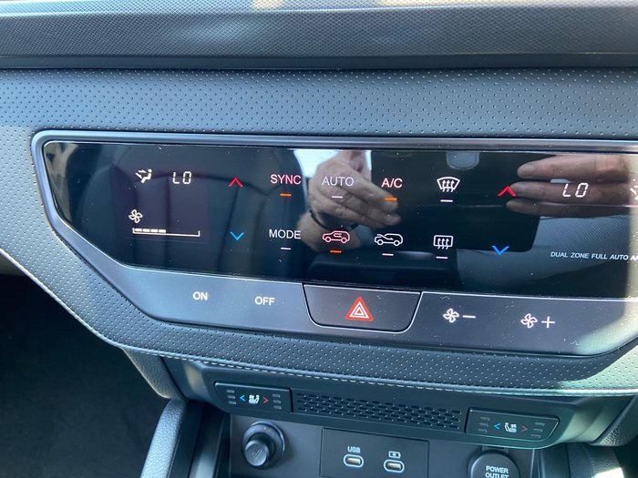 2025 KGM Musso Ultimate Q261 MY26 4X4 Dual Range Grand White