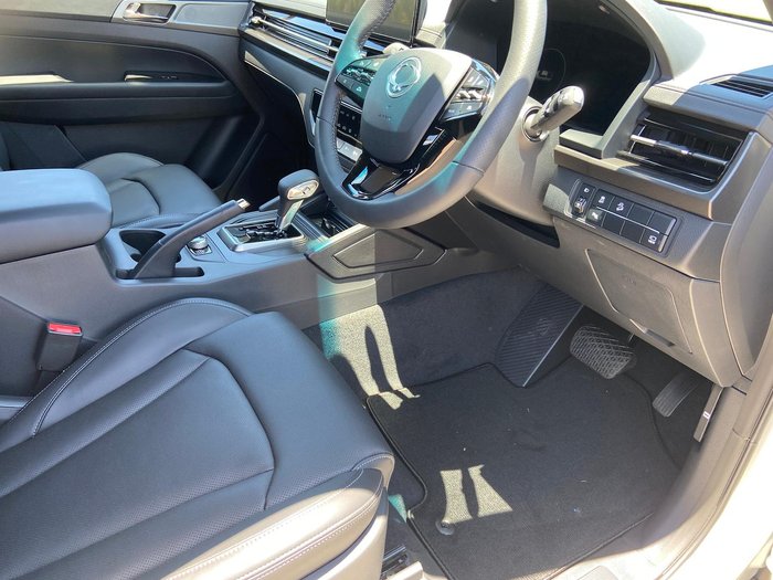 2025 KGM Musso Ultimate Q261 MY26 4X4 Dual Range Grand White