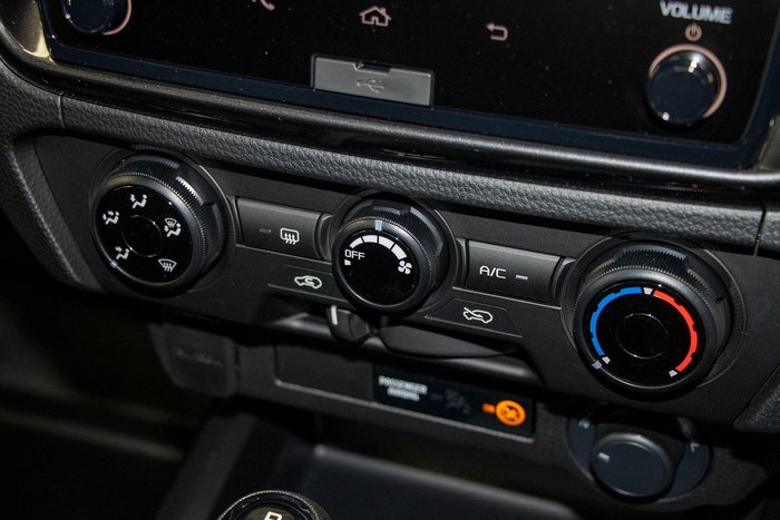 2025 Isuzu D-MAX X-RIDER