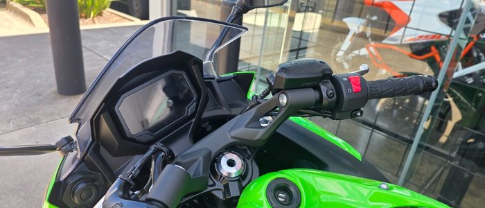 2025 Kawasaki 2025 KAWASAKI 650CC NINJA 650 KRT EDITION GREEN