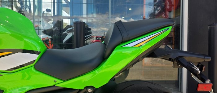 2025 Kawasaki 2025 KAWASAKI 650CC NINJA 650 KRT EDITION GREEN