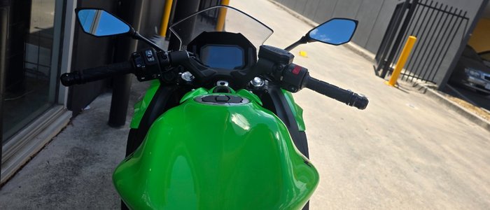 2025 Kawasaki 2025 KAWASAKI 650CC NINJA 650 KRT EDITION GREEN