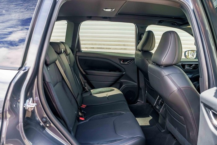 2025 Subaru Forester Hybrid Touring S6 MY26 AWD Grey