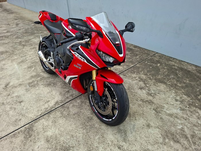2017 Honda CBR1000RR (FIREBLADE) Red
