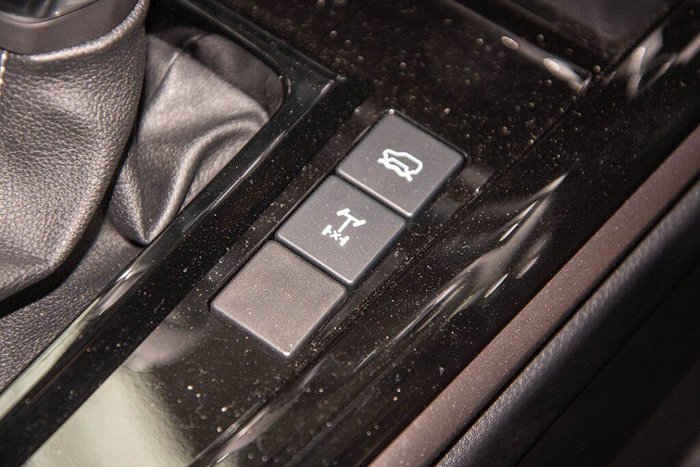 2025 Isuzu D-MAX LS-U