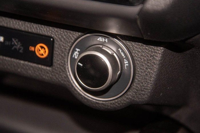 2025 Isuzu D-MAX LS-U