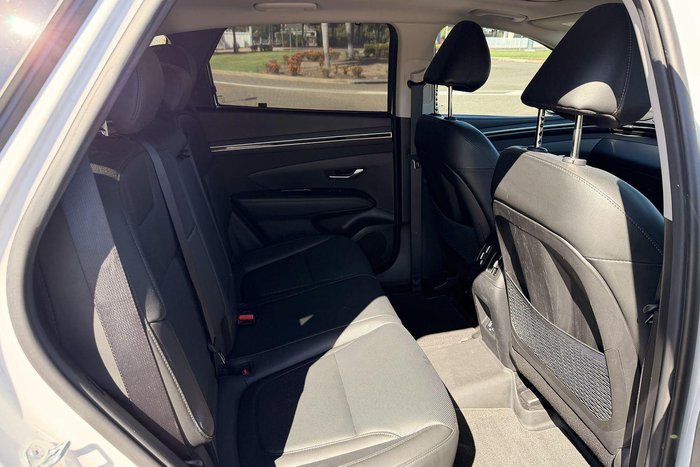 2023 Hyundai Tucson Highlander NX4.V2 MY23 White Cream