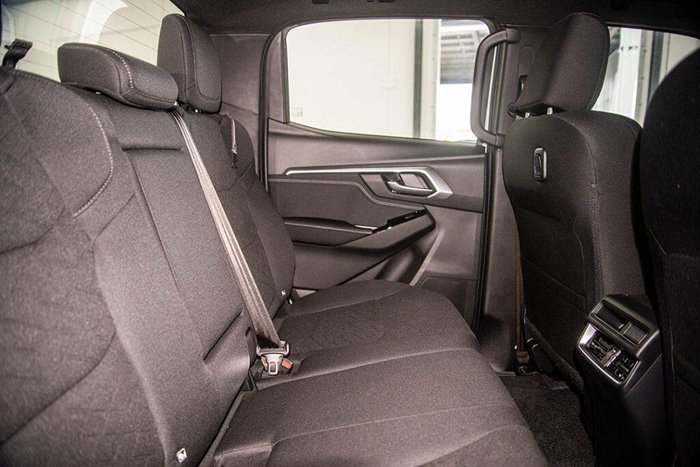 2025 Isuzu D-MAX LS-U