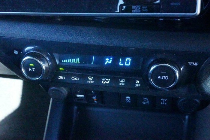 2018 Toyota Hilux SR5