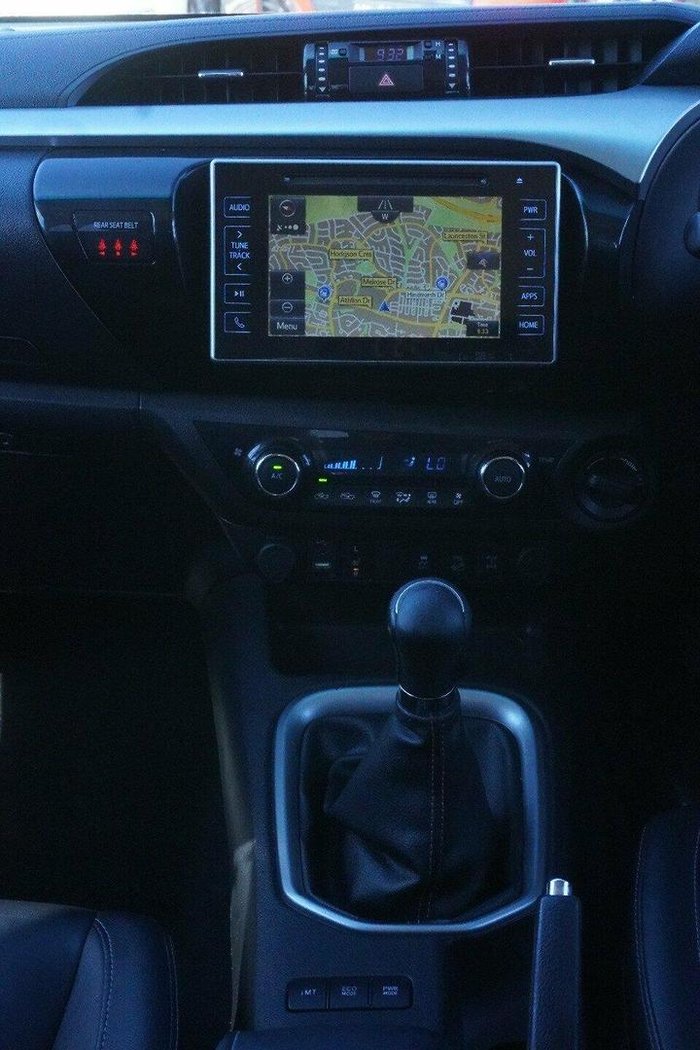 2018 Toyota Hilux SR5