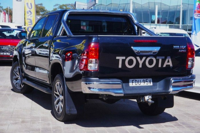 2018 Toyota Hilux SR5