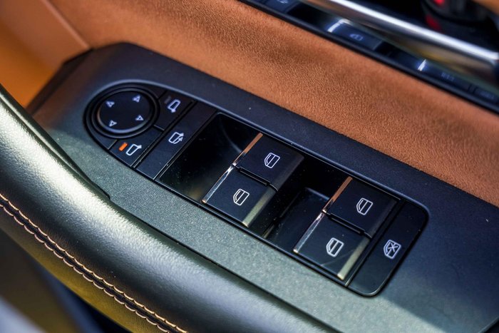 2024 Mazda CX-80 G40e Azami