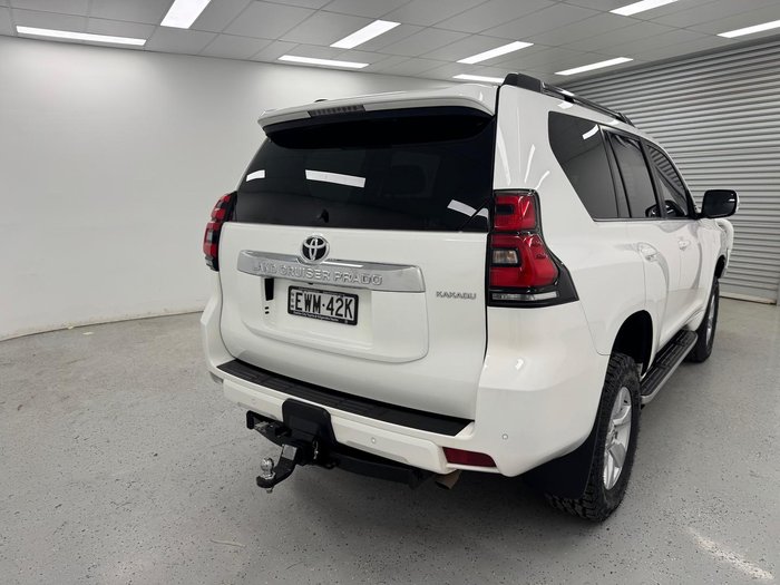 2021 Toyota Landcruiser Prado Kakadu GDJ150R 4X4 Dual Range Glacier White