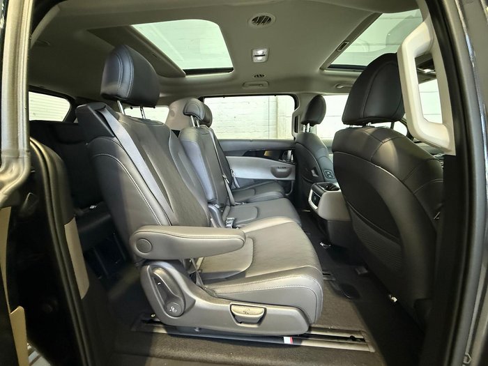 2025 Kia Carnival GT-Line