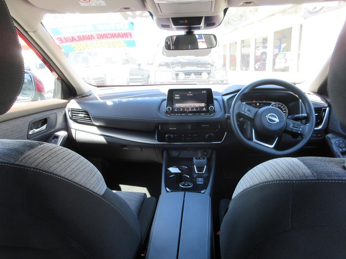 2025 Nissan X-TRAIL ST