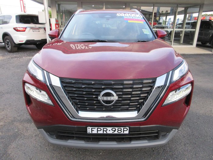 2025 Nissan X-TRAIL ST